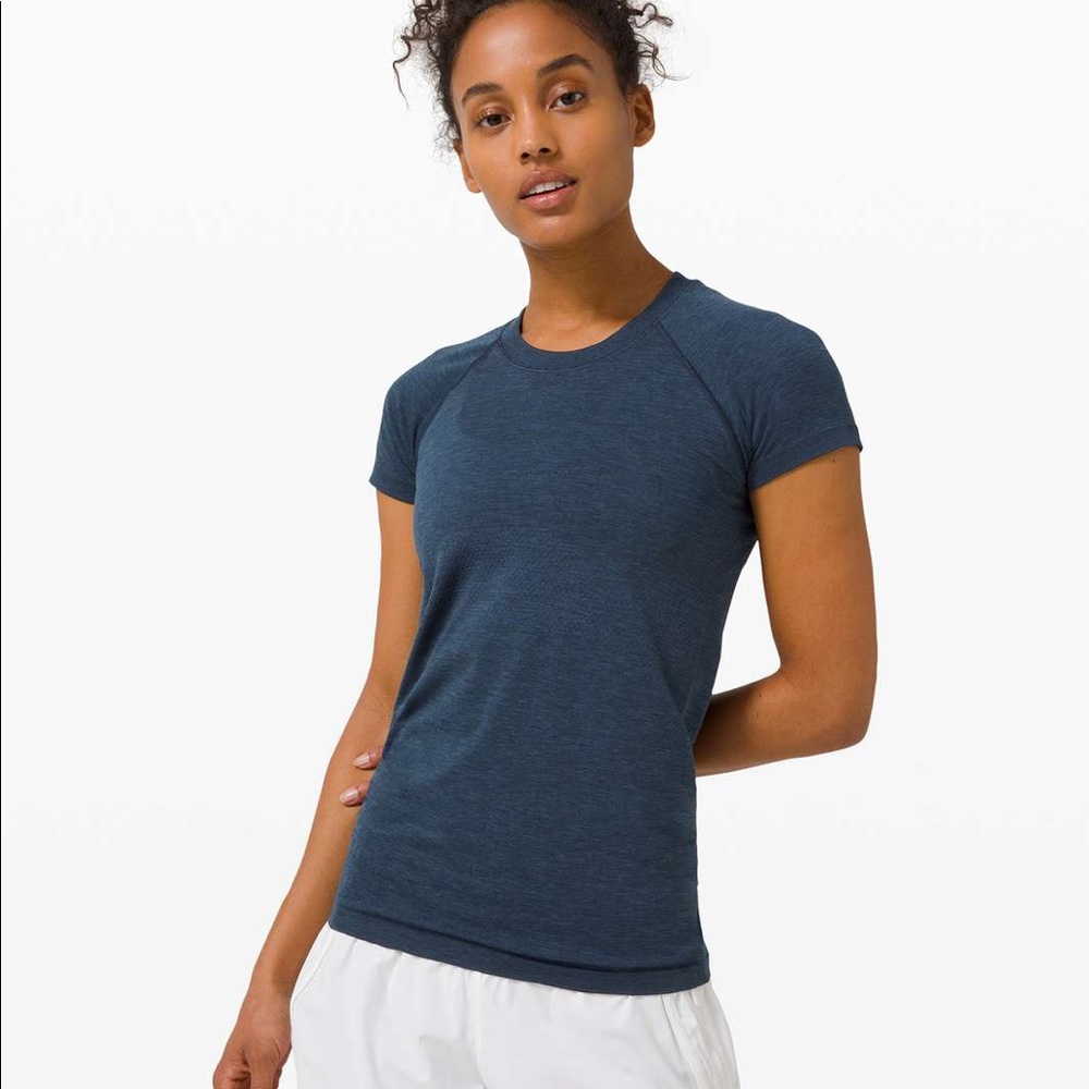 Lululemon Swiftly Tech Short Sleeve Shirt 2.0, 2, Navy